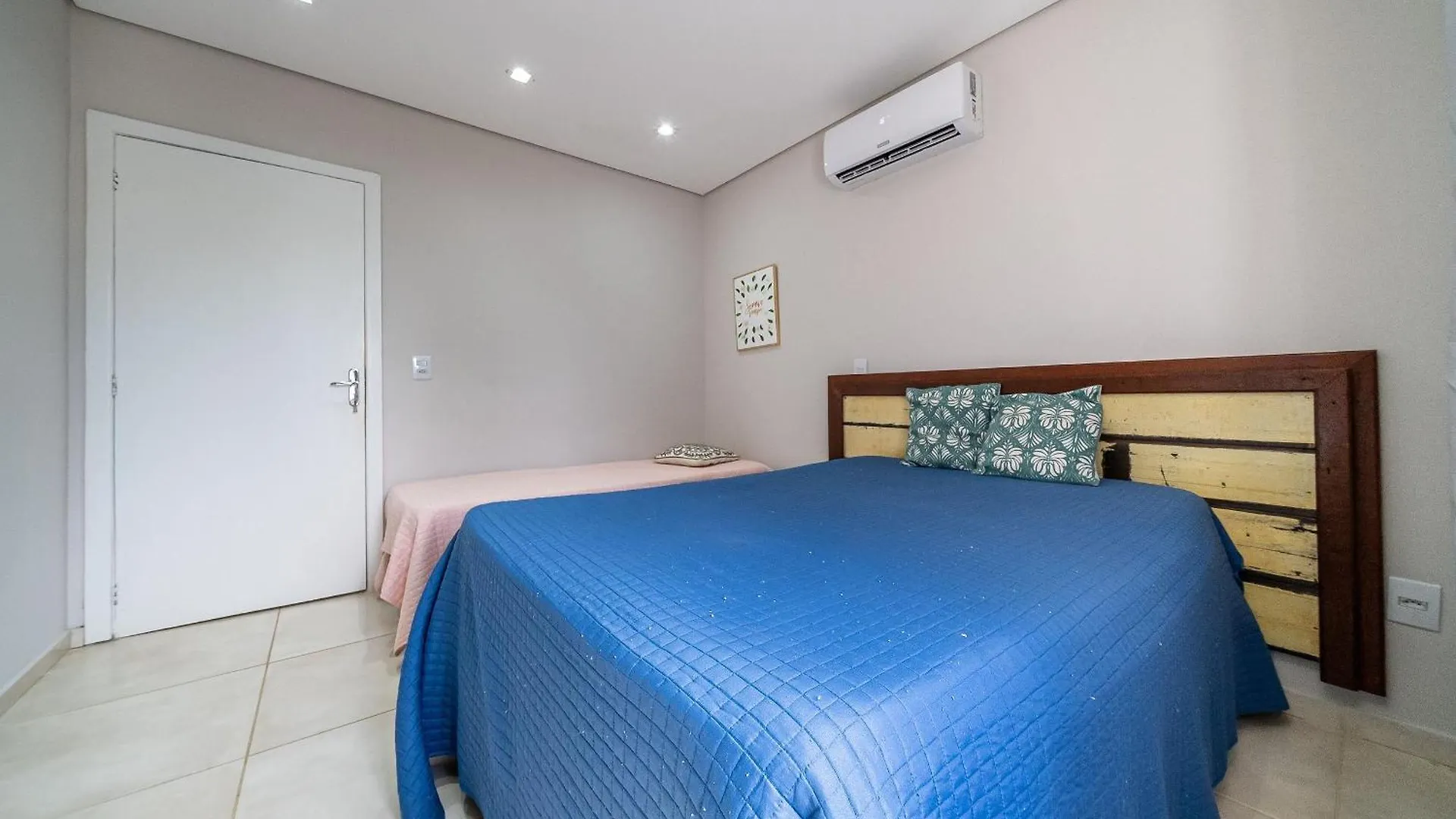 274 - Excelente Apto 02 Dormitorios 200M Da Praia De Canto Grande 邦比尼亚斯